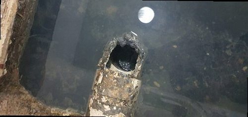 영등포구 신길3동 하수구막힘 배수구 주변으로 물이 역류한 욕실 상태